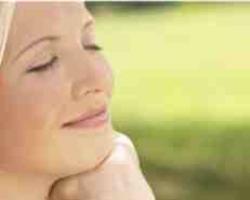 EmaxHealth.com: Solutions for Summertime Skin Problems